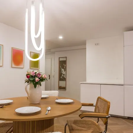 Modernes Design-apartment Mit Grosser Kueche In Augsburger Altstadt Kapuzinergasse * Aψβούργη