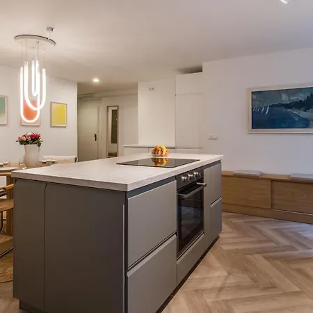 Appartamento Modernes Design-apartment Mit Grosser Kueche In Augsburger Altstadt Kapuzinergasse