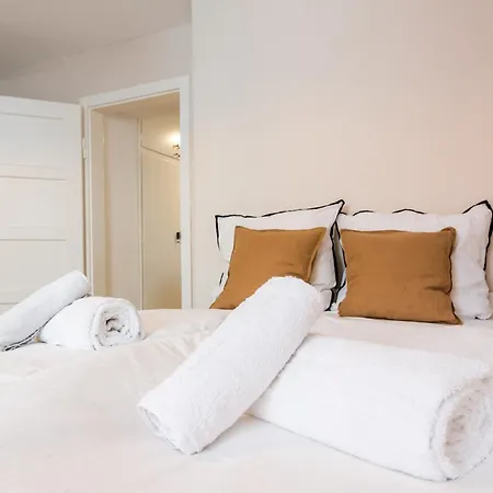 Modernes Design-apartment Mit Grosser Kueche In Augsburger Altstadt Kapuzinergasse Appartamento Augusta