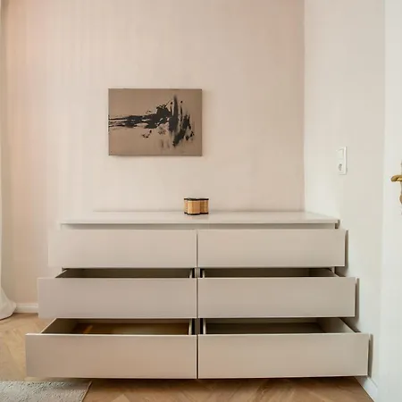 Modernes Design-apartment Mit Grosser Kueche In Augsburger Altstadt Kapuzinergasse 奥格斯堡