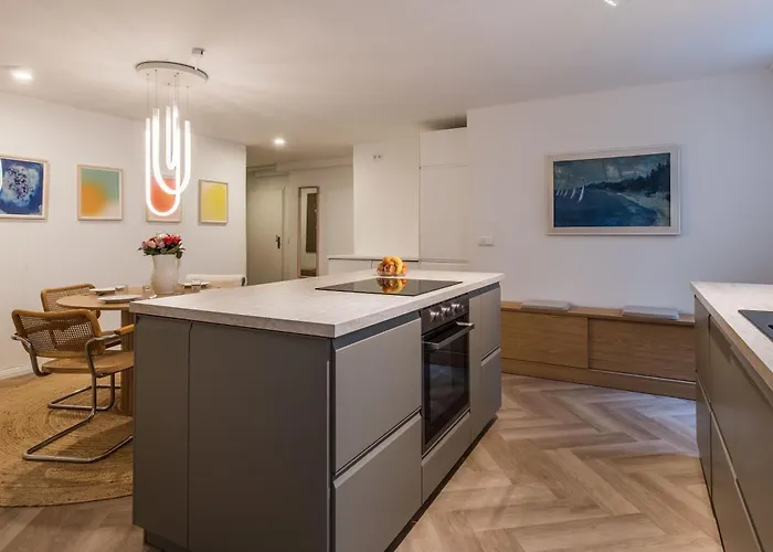 Апартаменты Modernes Design-apartment In Augsburger Altstadt
